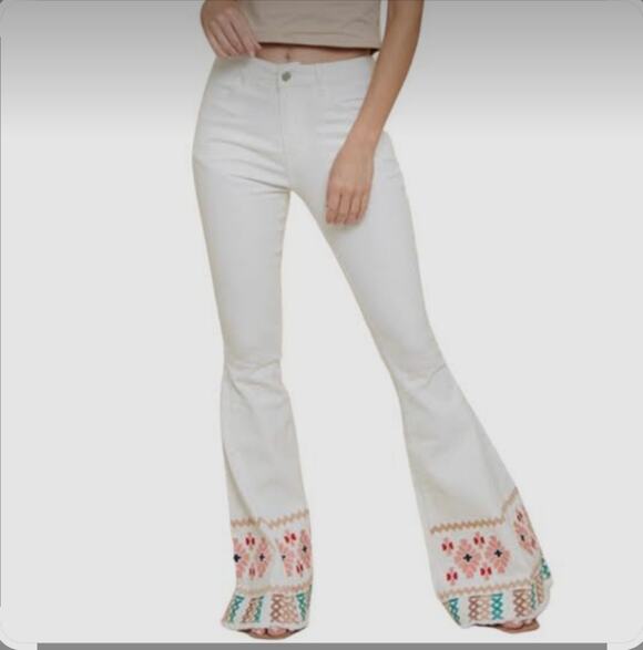 Saints & Hearts Denim - Saints & Hearts Embroidered Bell Bottoms size M NEW